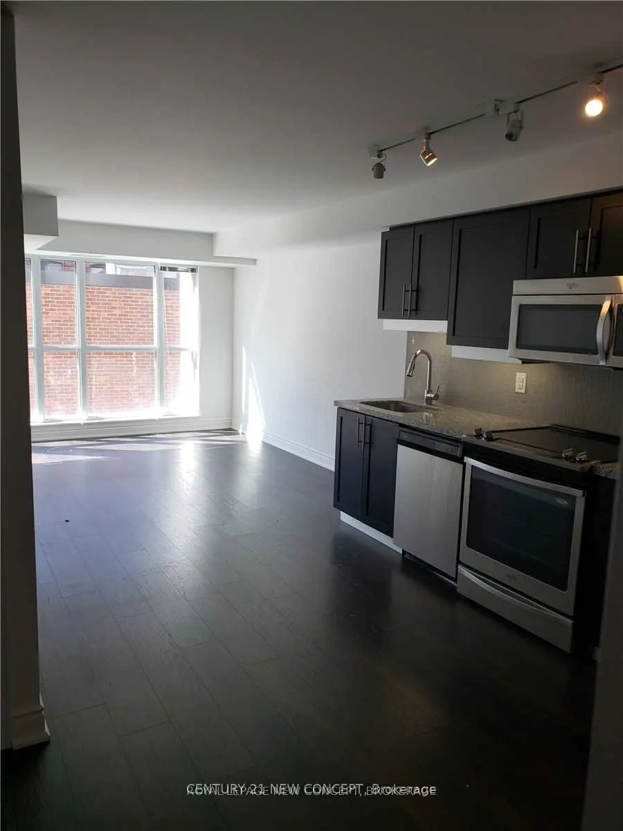 400 Adelaide Street E #211