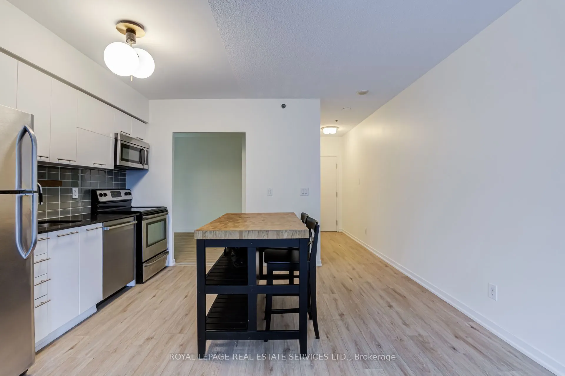 38 Joe Shuster Way #107