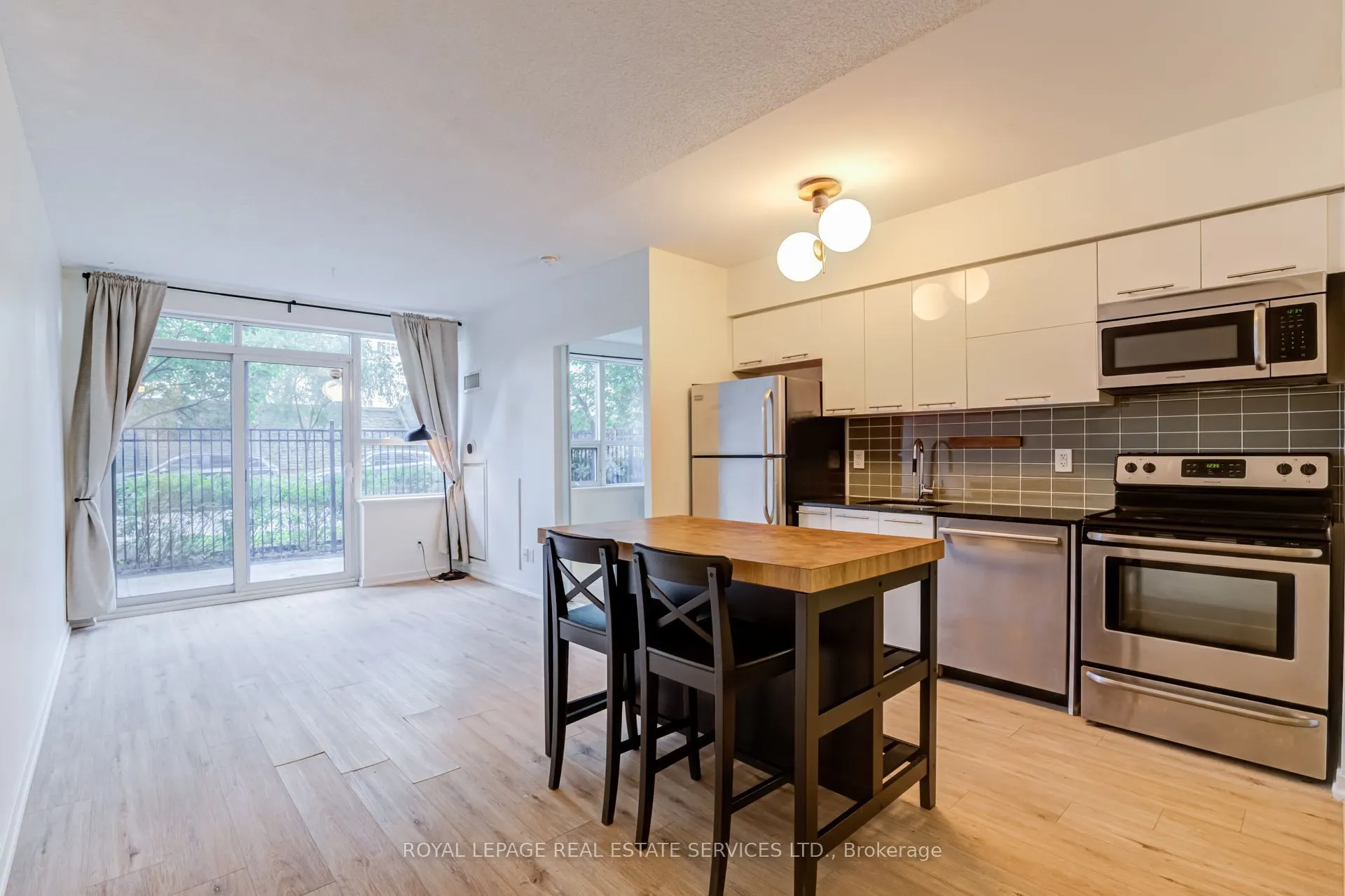 38 Joe Shuster Way #107