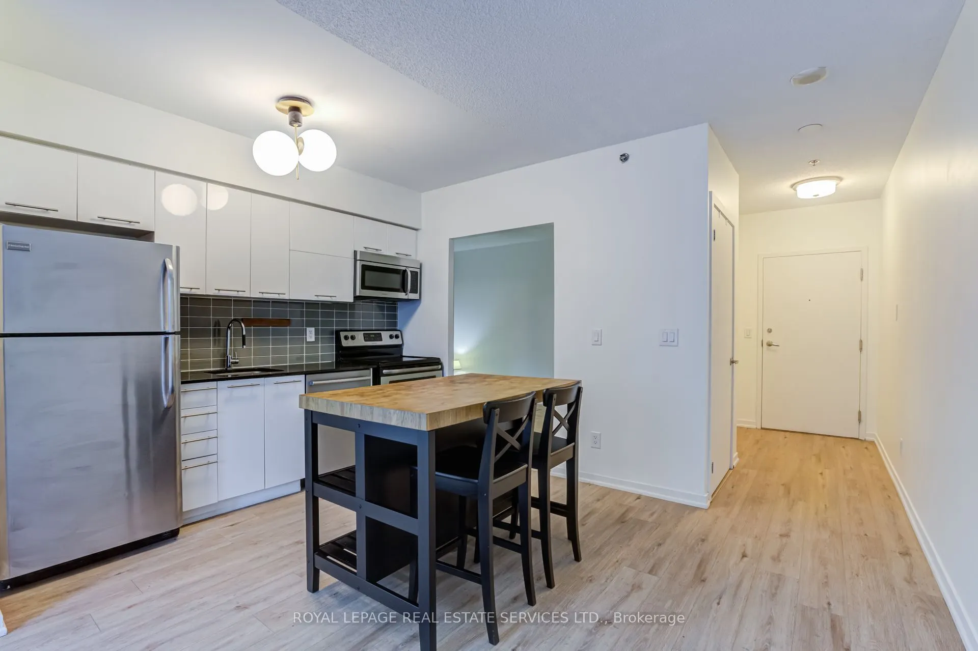 38 Joe Shuster Way #107