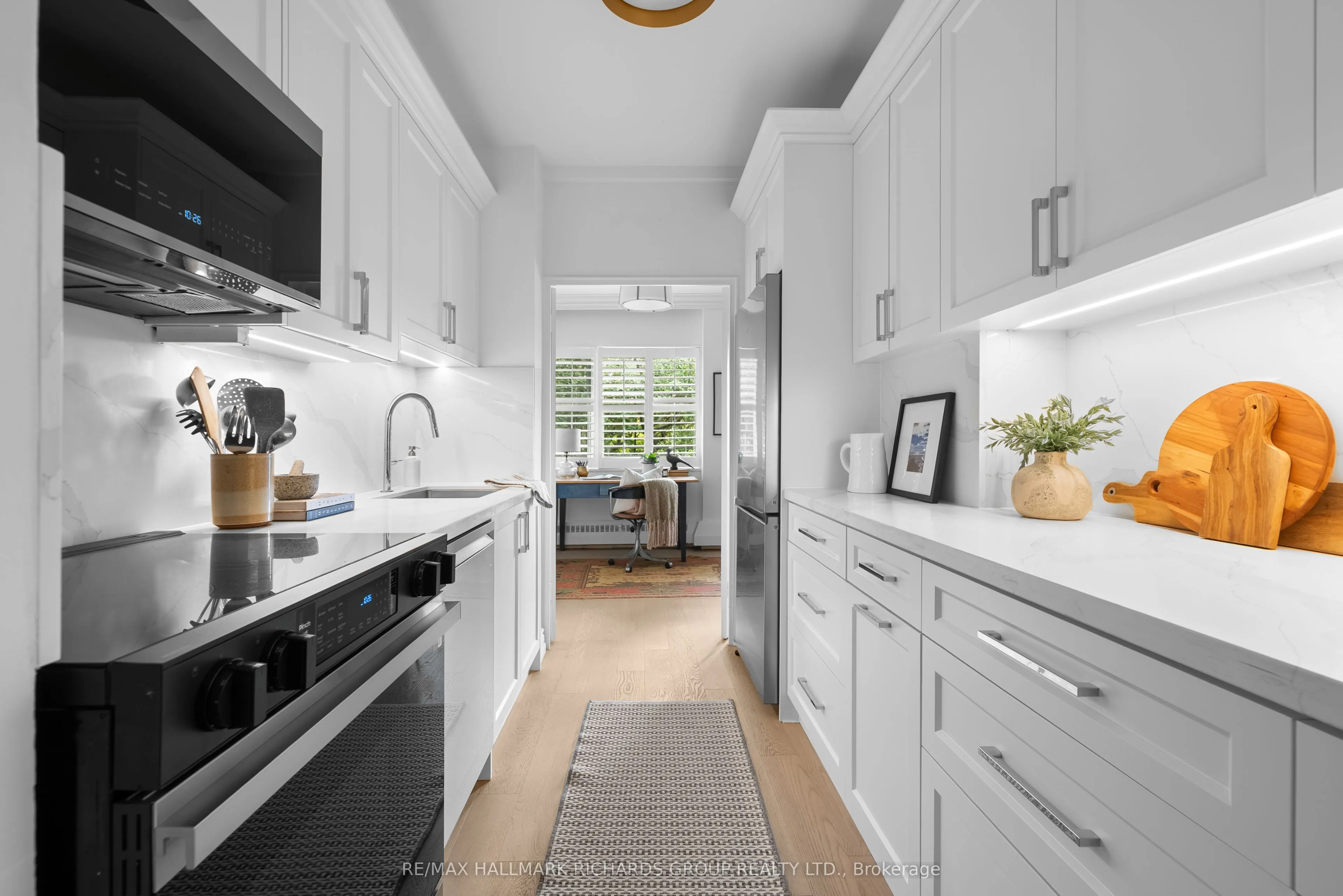 21 Dale Avenue #845