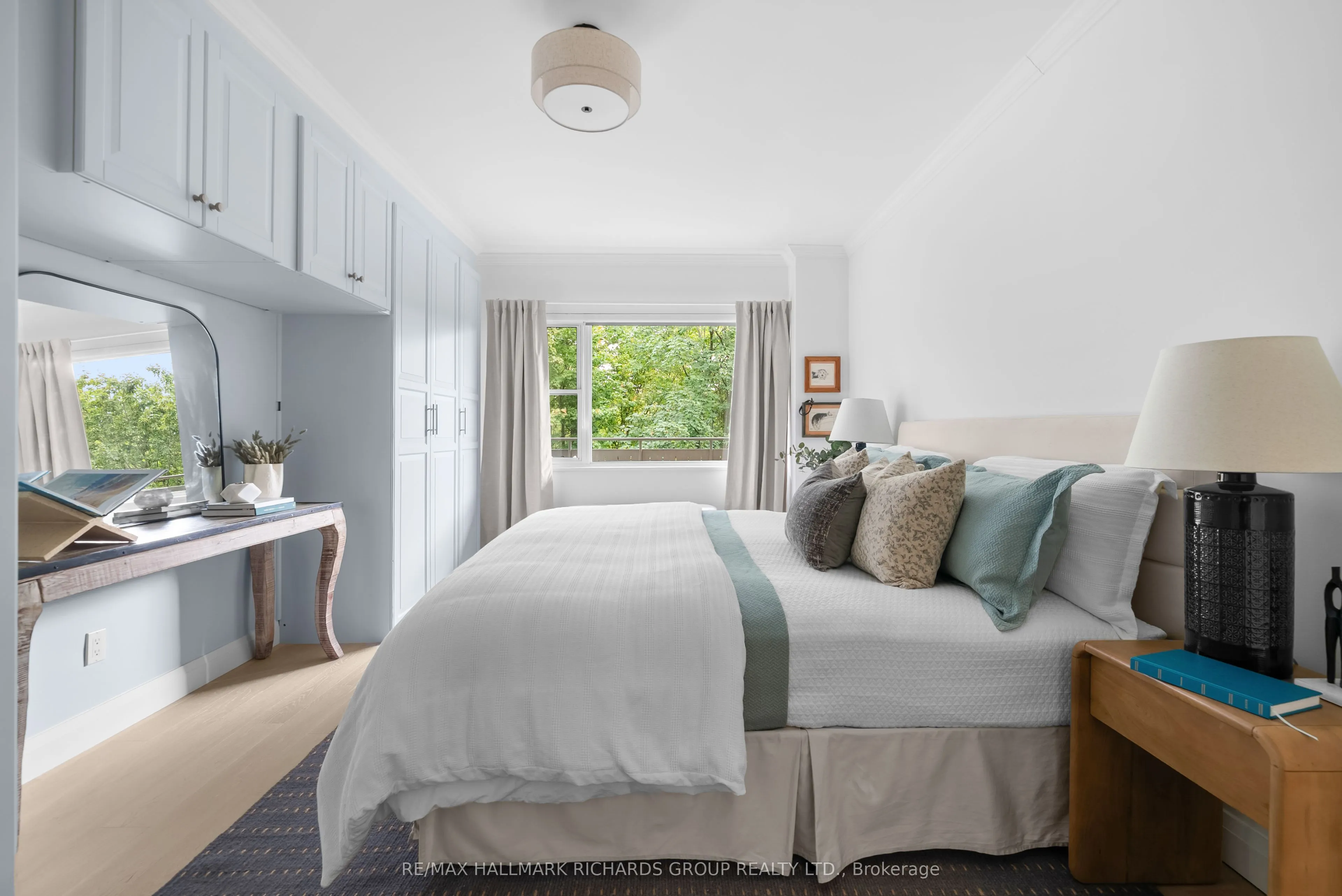 21 Dale Avenue #845