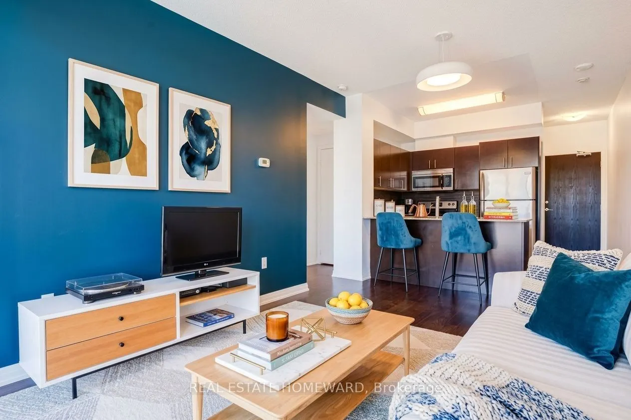 1 Cole Street #412