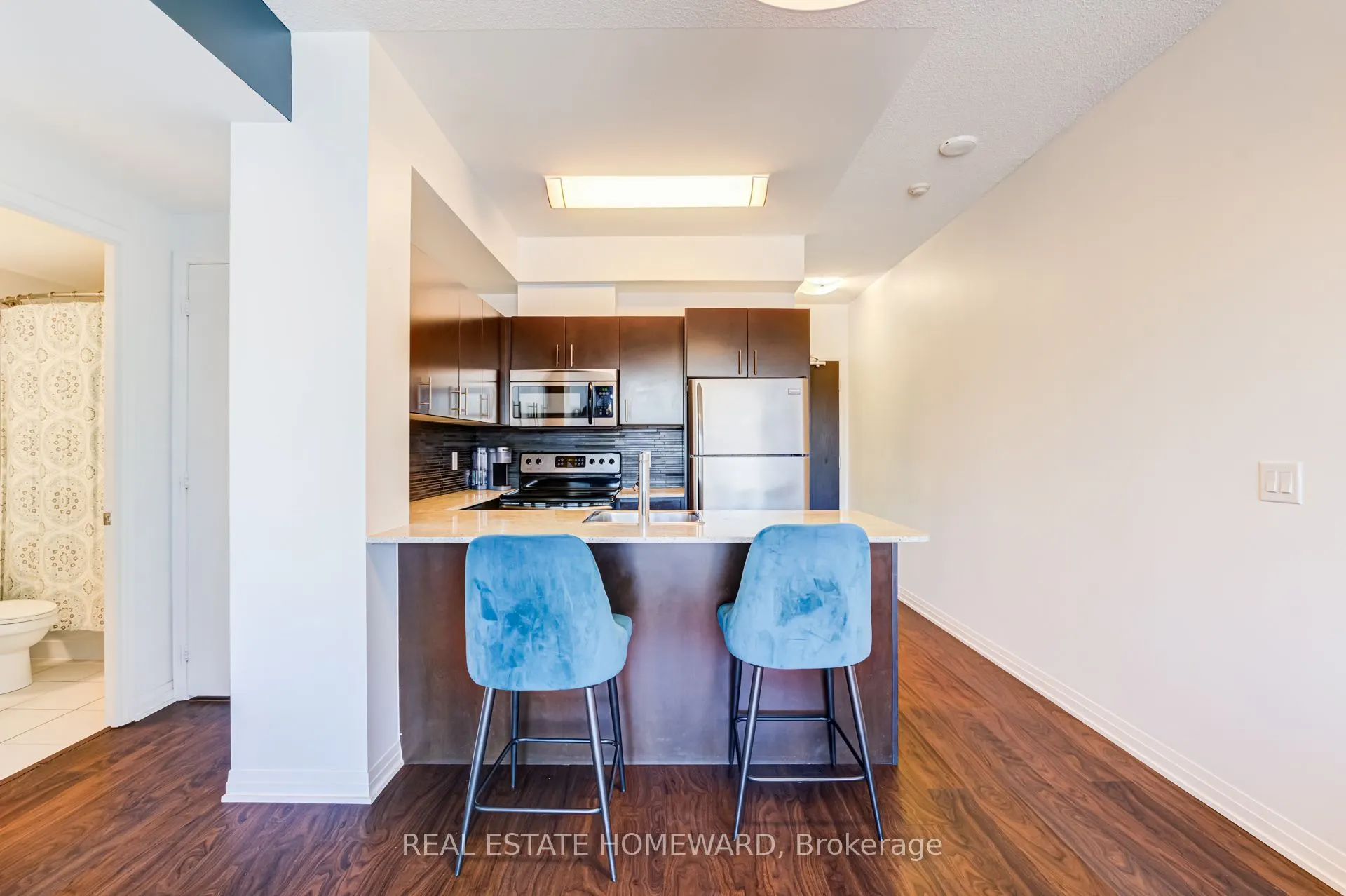 1 Cole Street #412