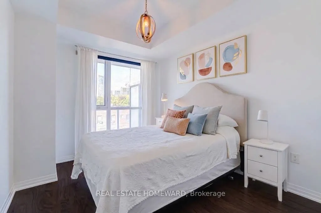 1 Cole Street #412