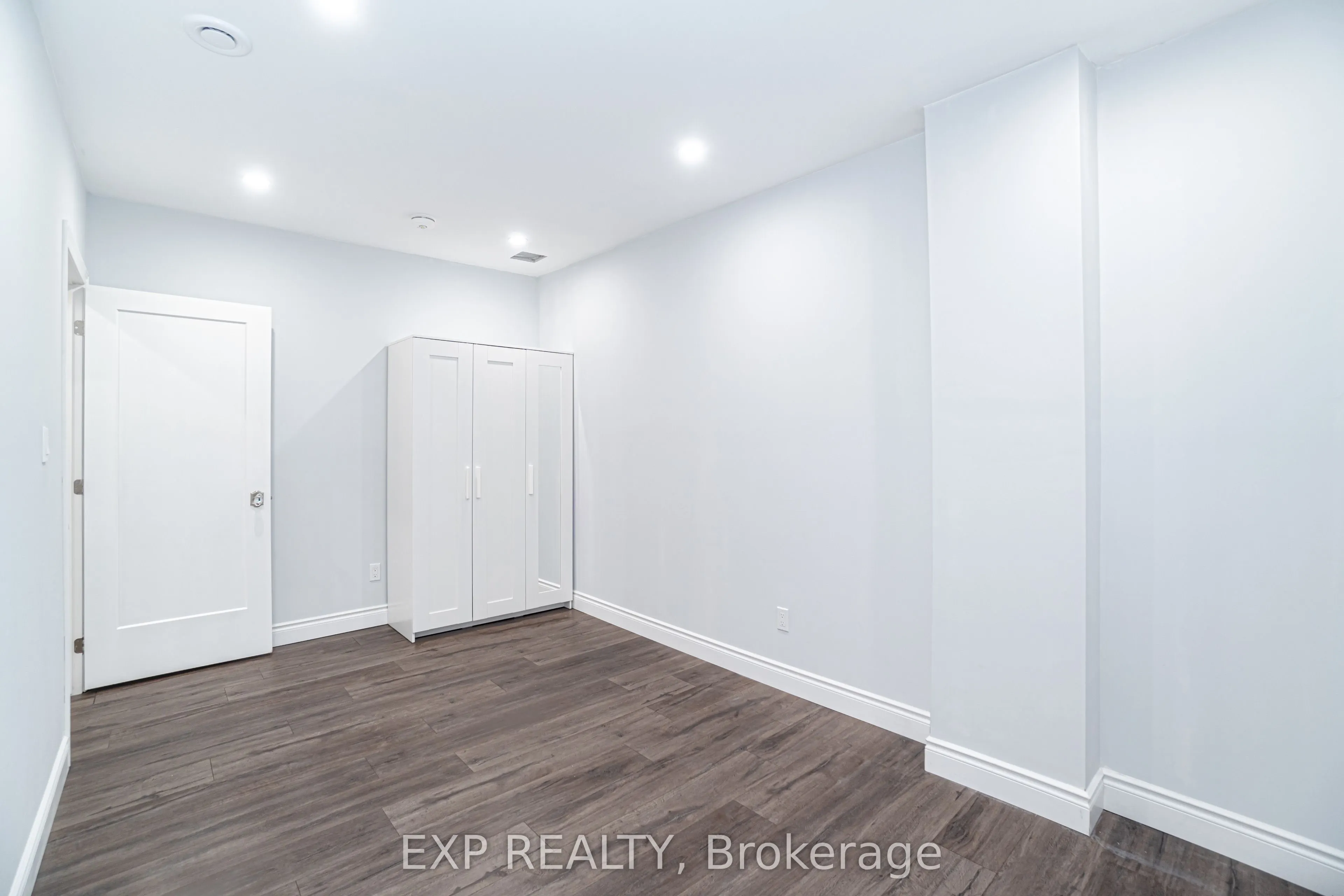 581 Crawford Street #Basmt