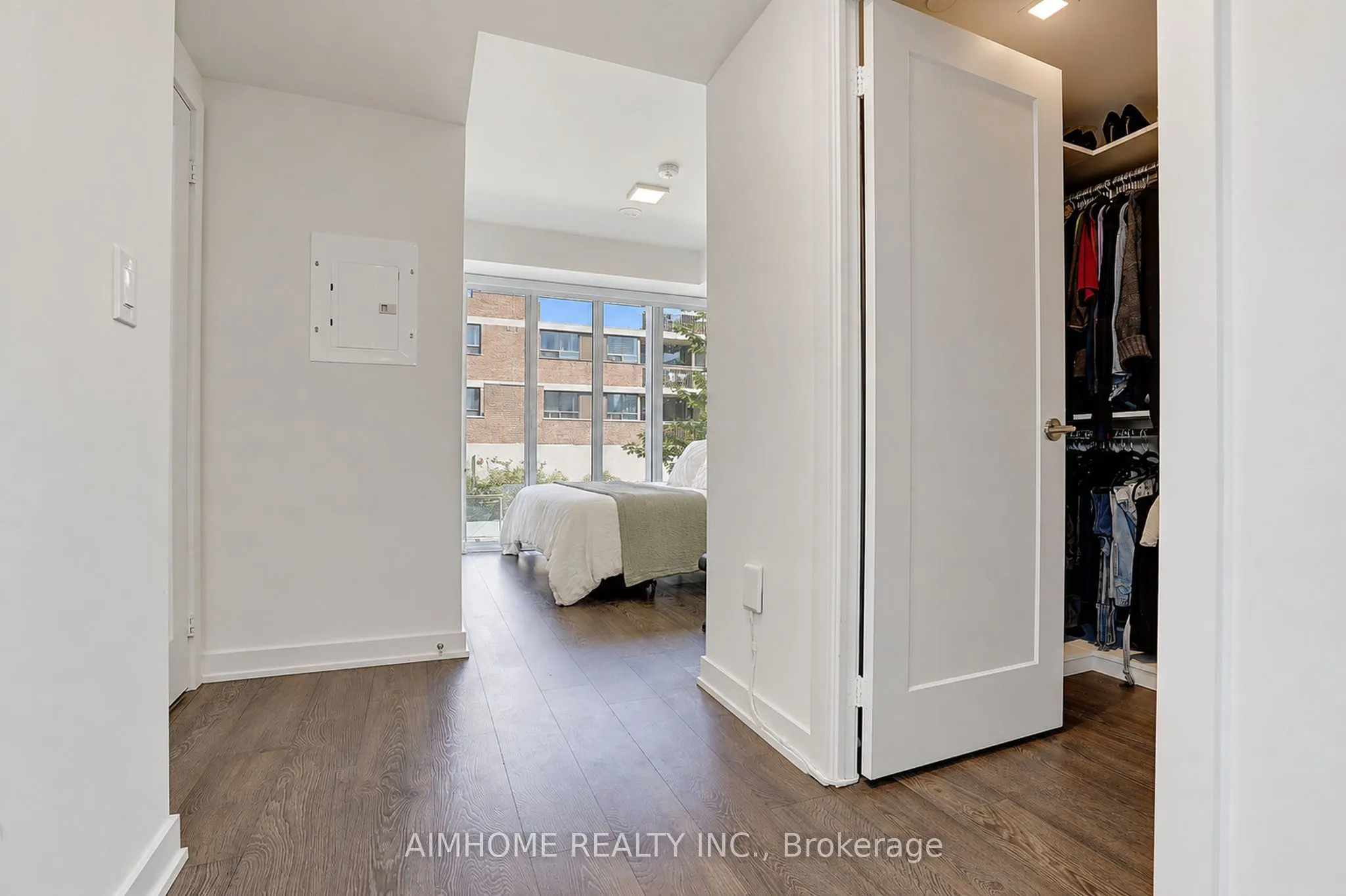 50 Mccaul Street #310
