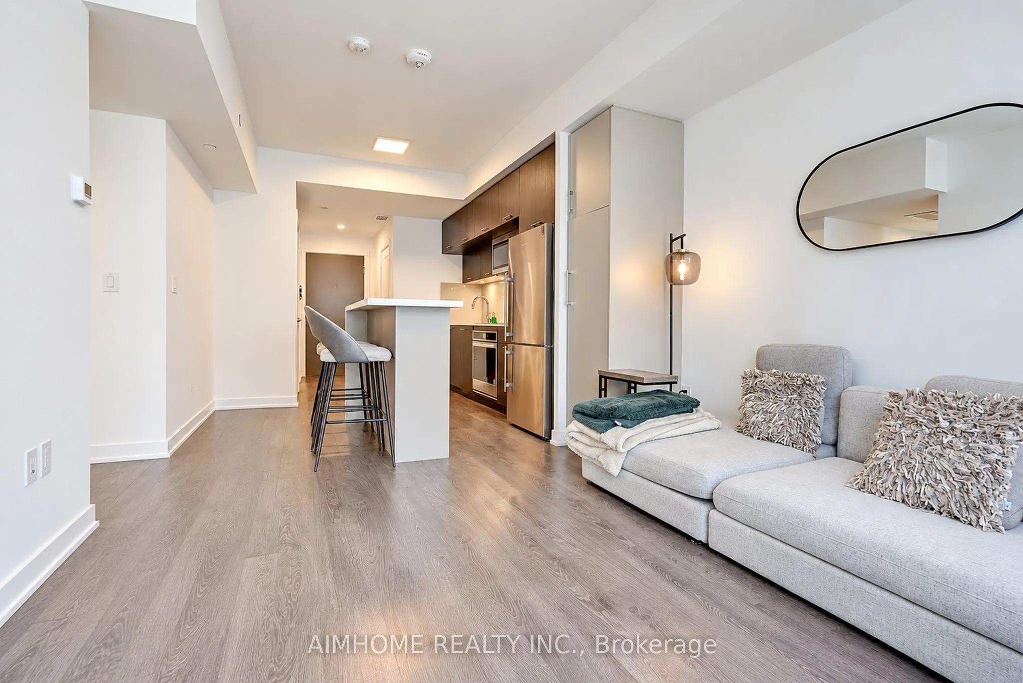 50 Mccaul Street #310
