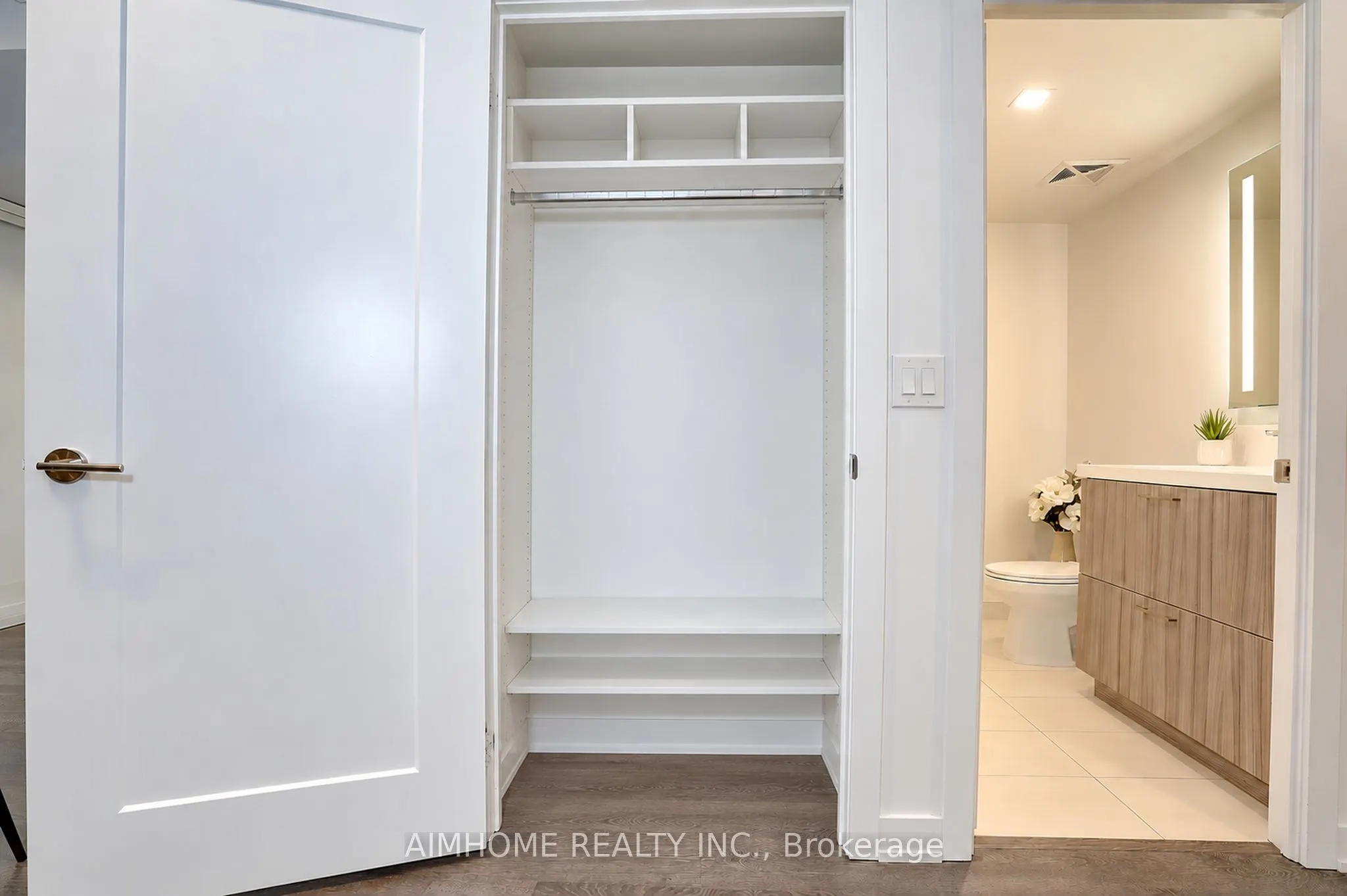 50 Mccaul Street #310