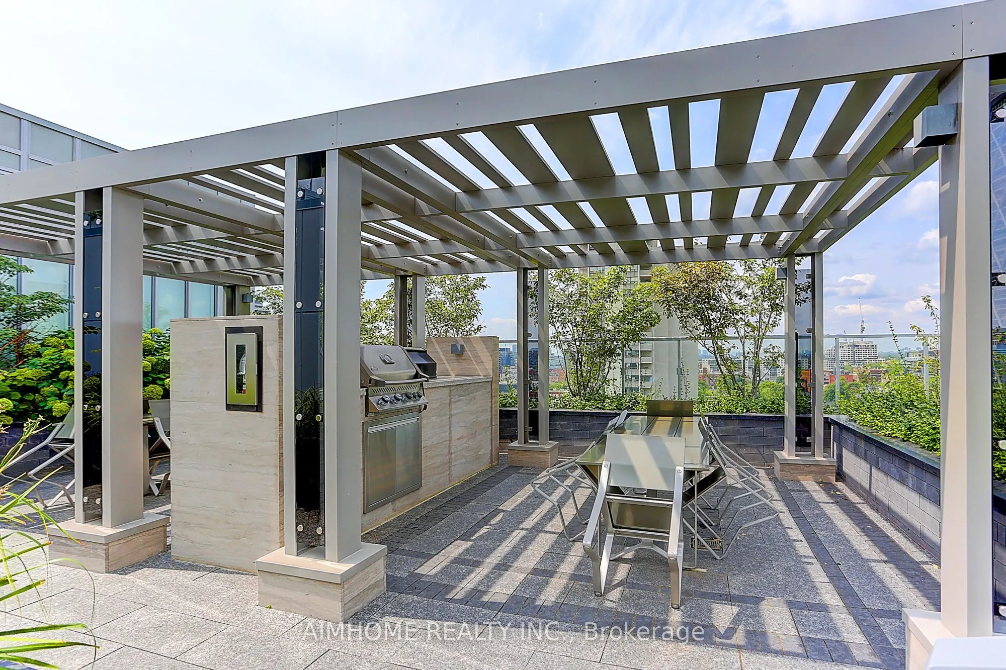 50 Mccaul Street #310
