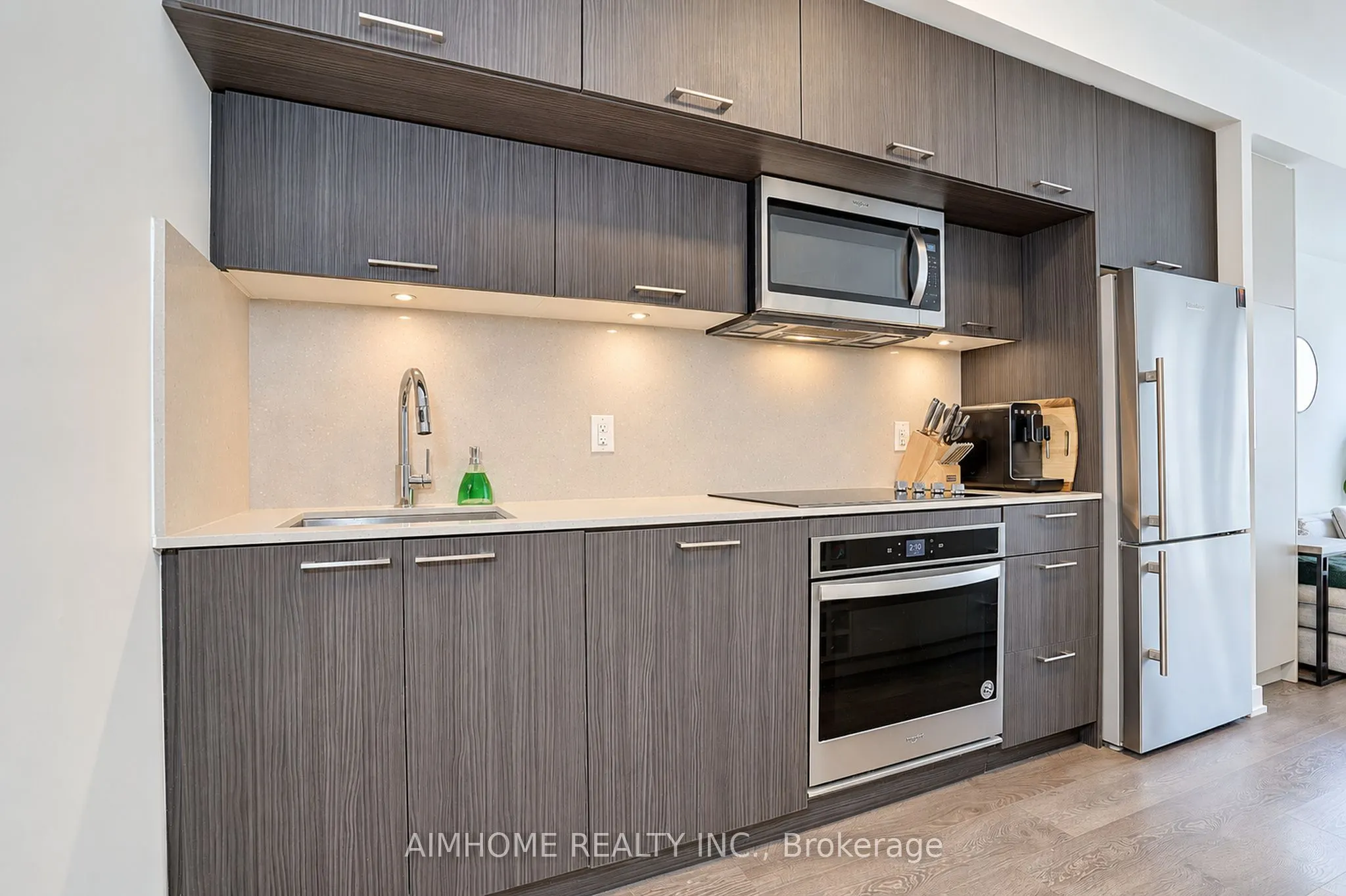 50 Mccaul Street #310
