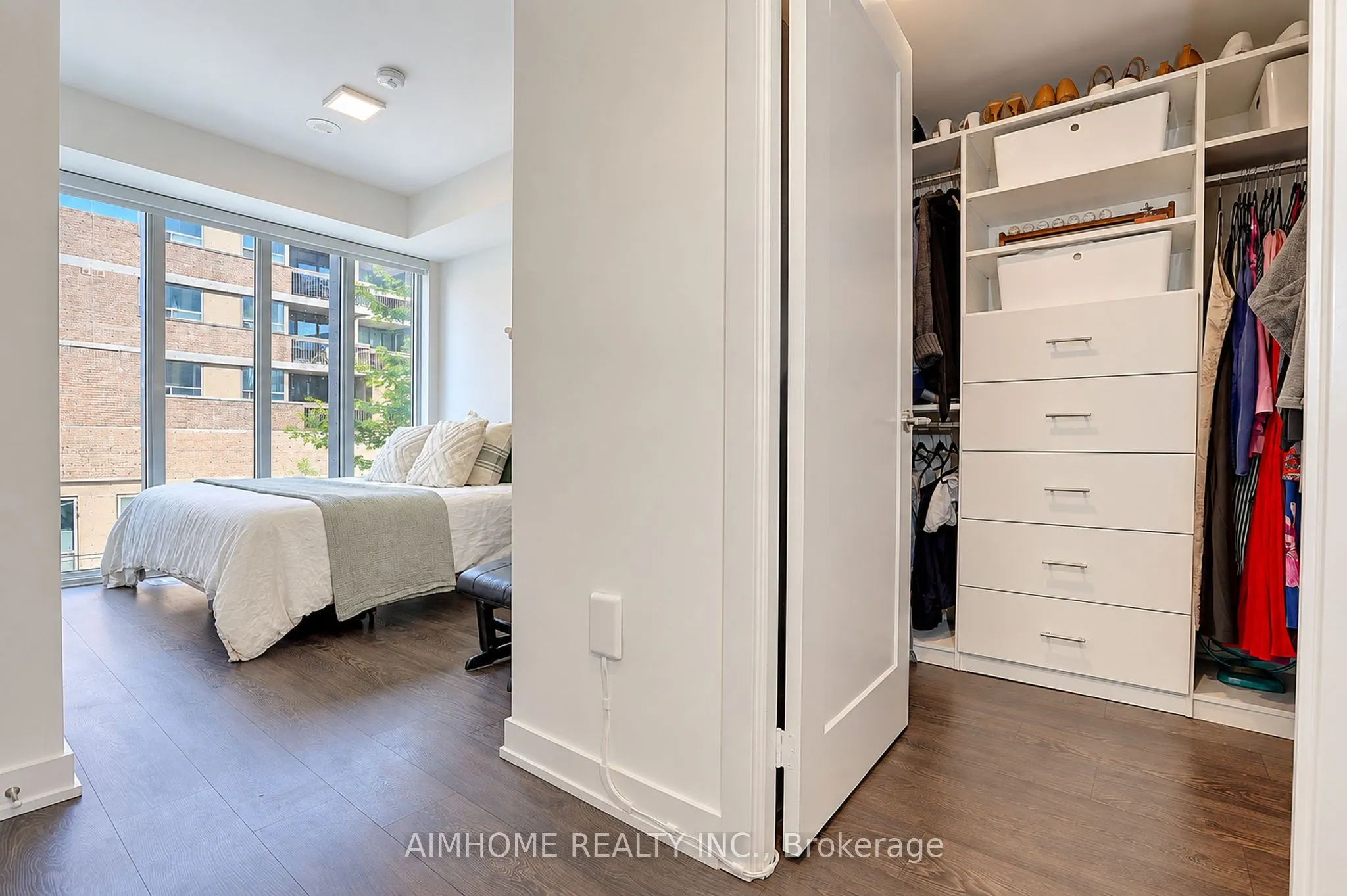 50 Mccaul Street #310
