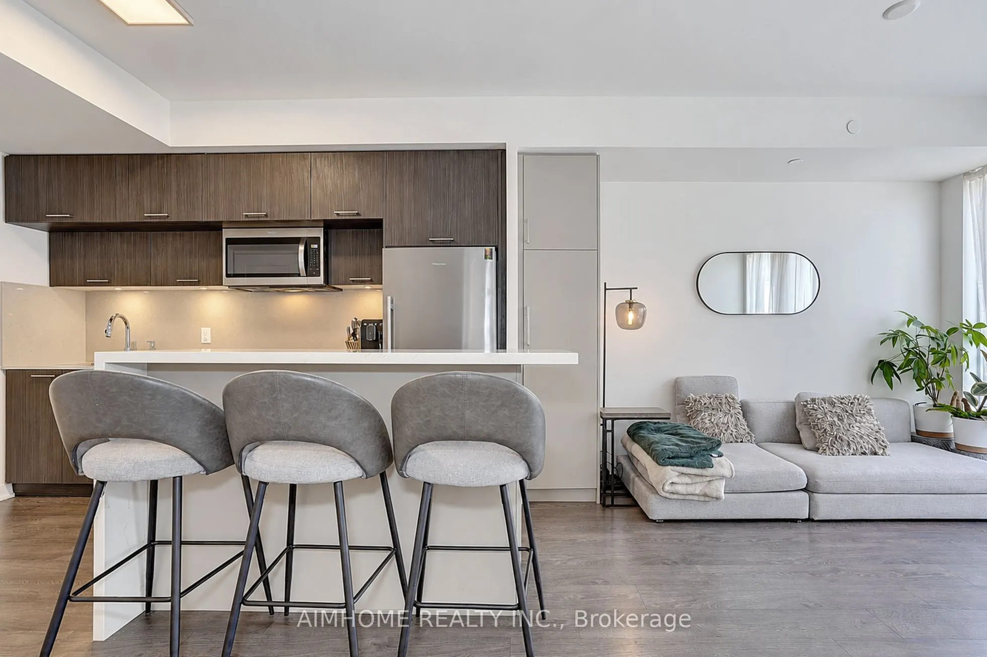 50 Mccaul Street #310