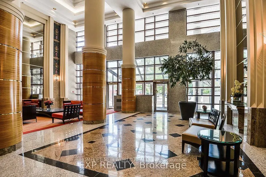 1001 bay Street #617