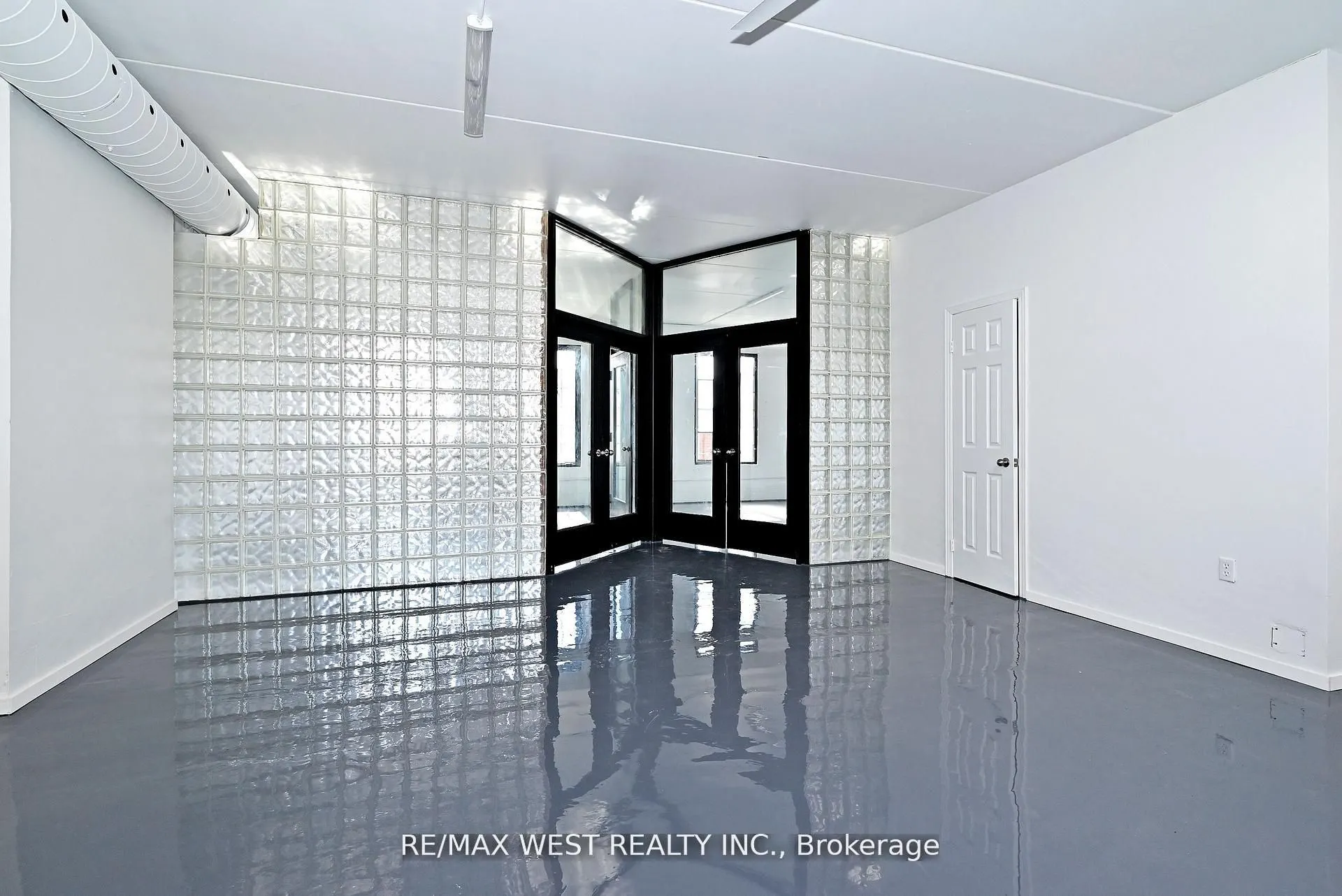 31 Atlantic Avenue