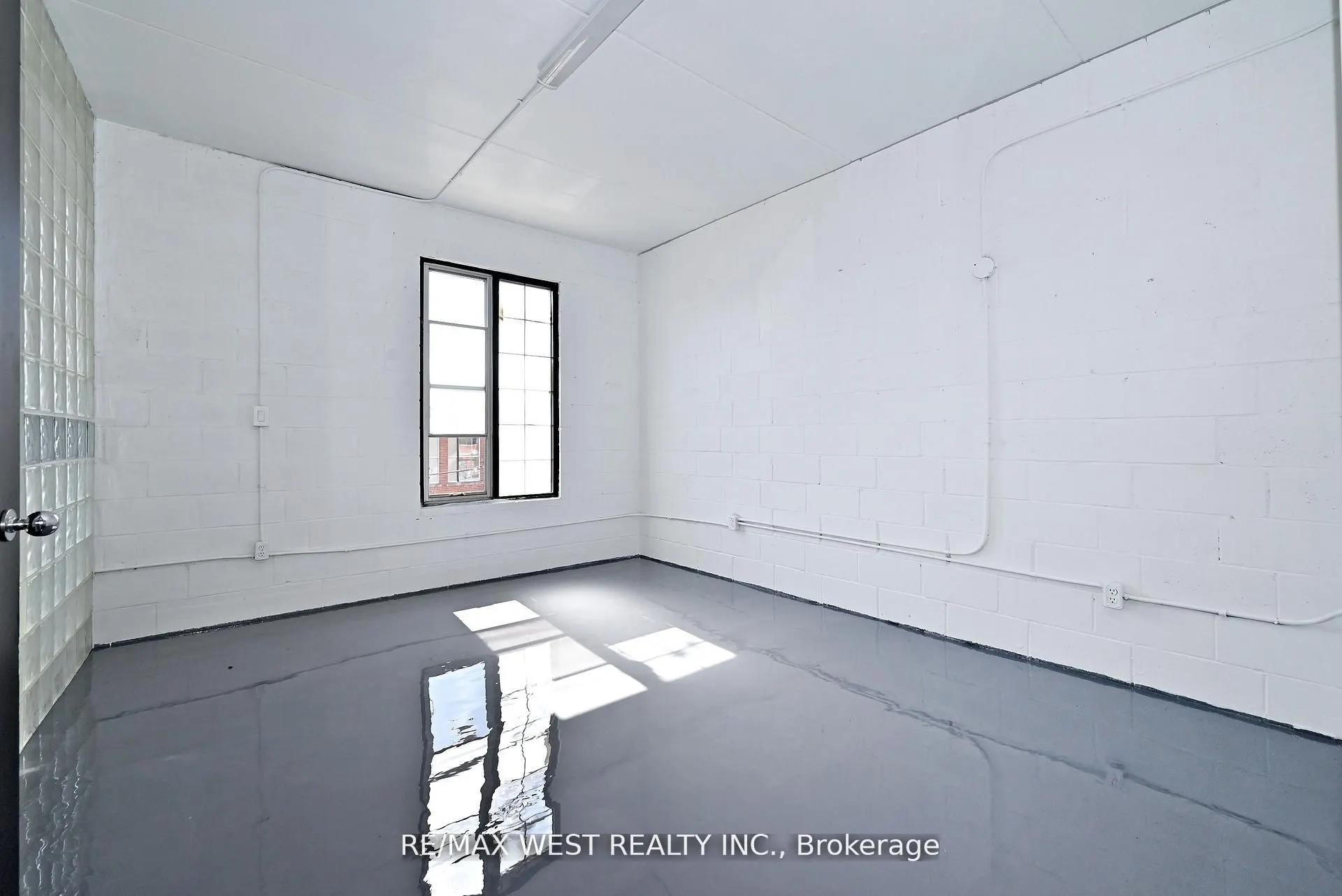 31 Atlantic Avenue