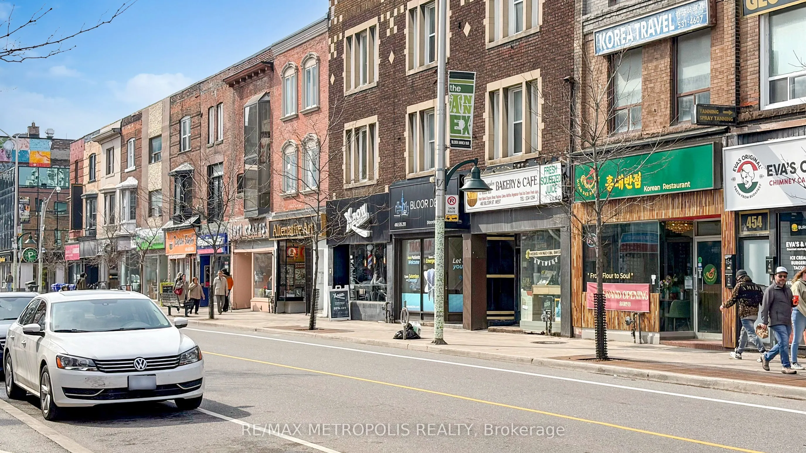 460 - 464 Bloor Street W