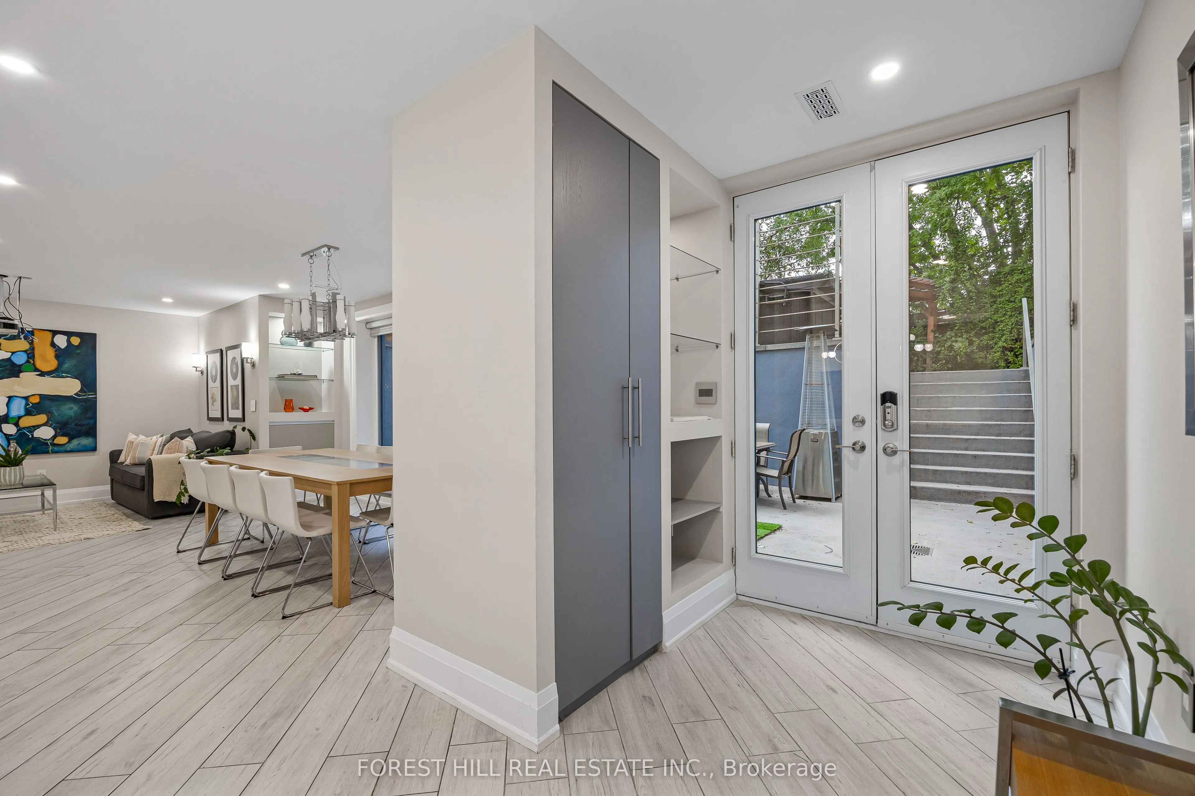 70 Devondale Avenue