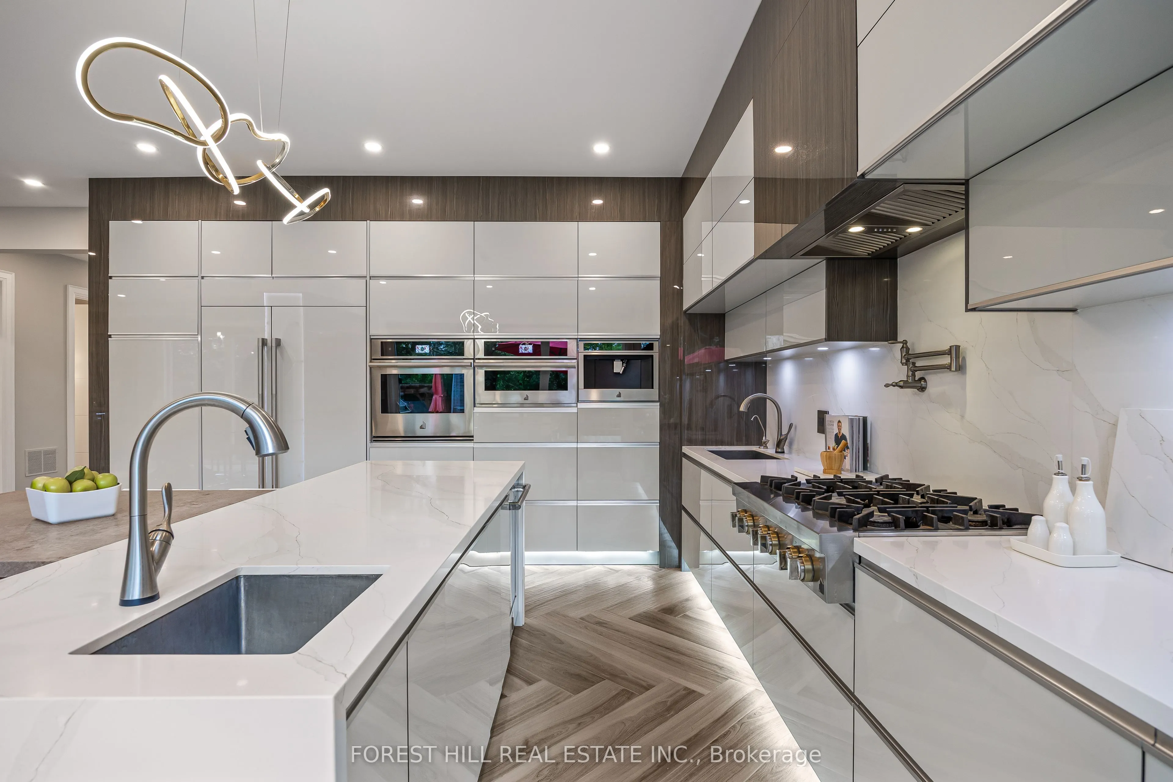 70 Devondale Avenue