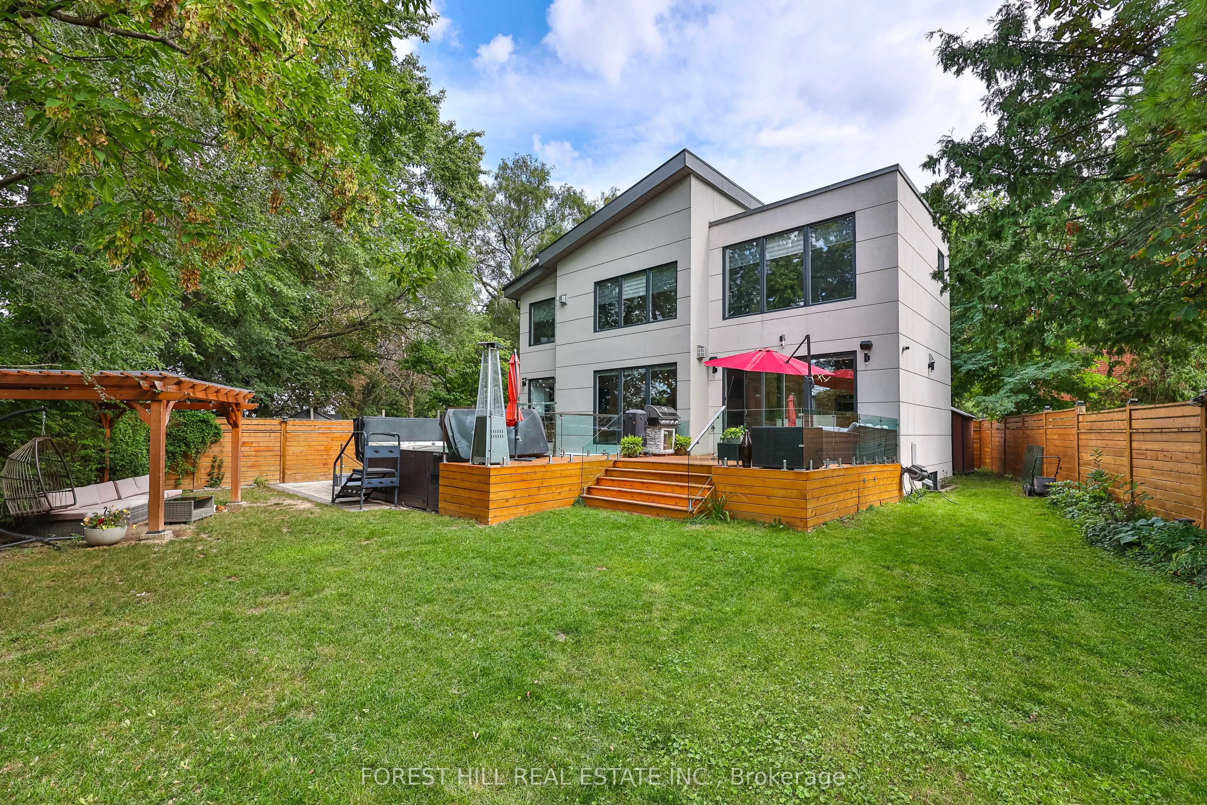 70 Devondale Avenue