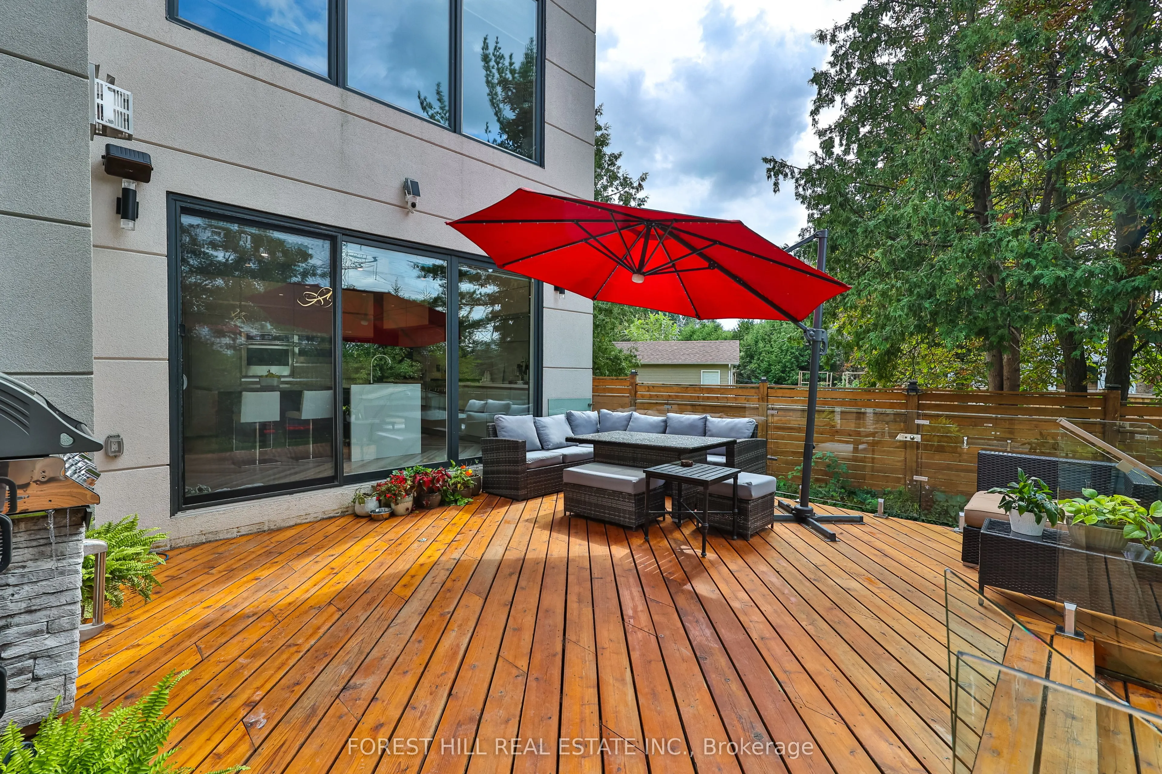 70 Devondale Avenue