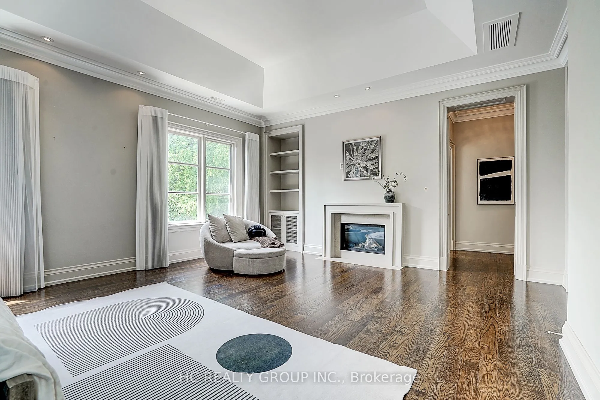119 Strathallan Boulevard