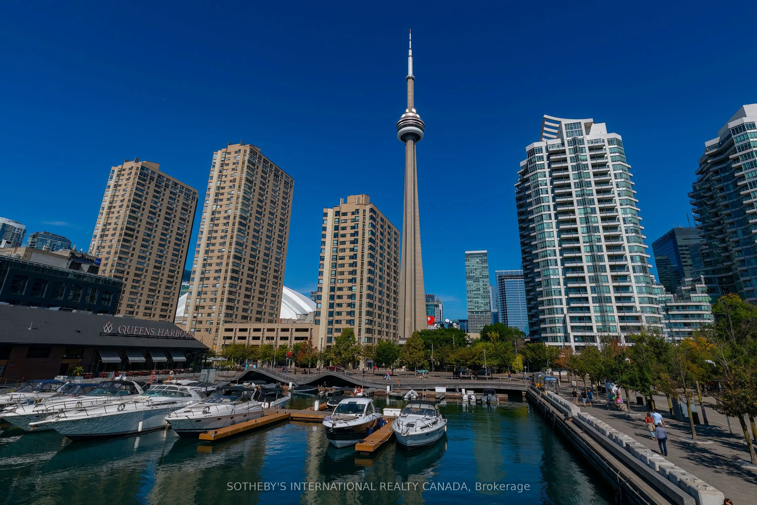 230 Queens Quay W #1815