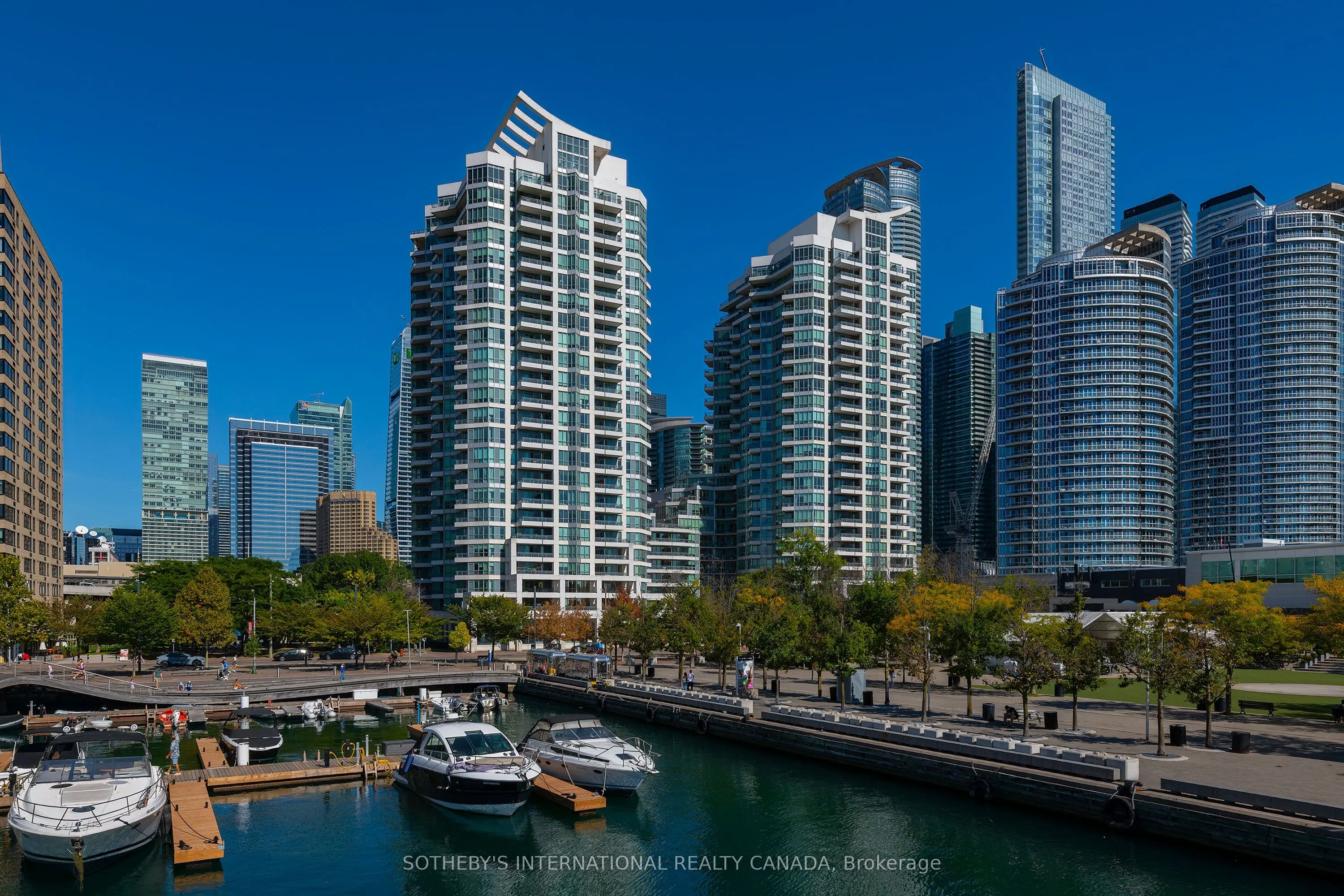 230 Queens Quay W #1815