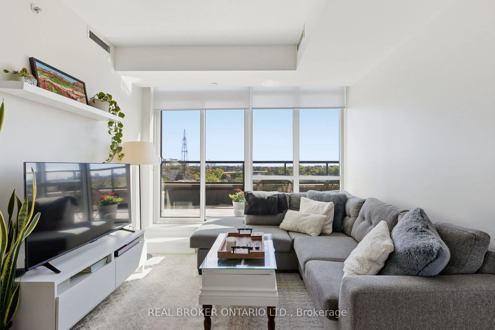 25 Malcolm Road #606