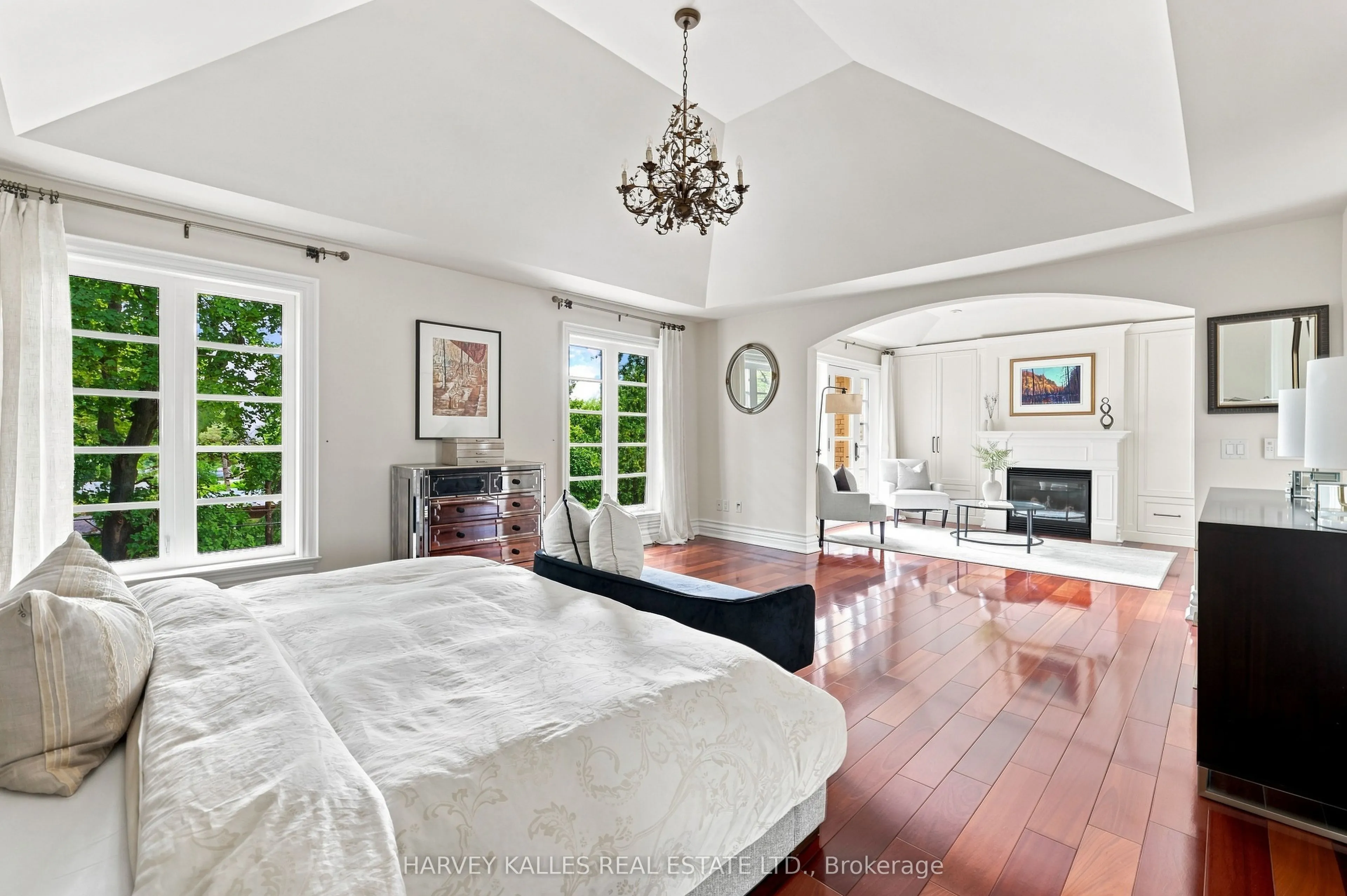 14 Denewood Crescent