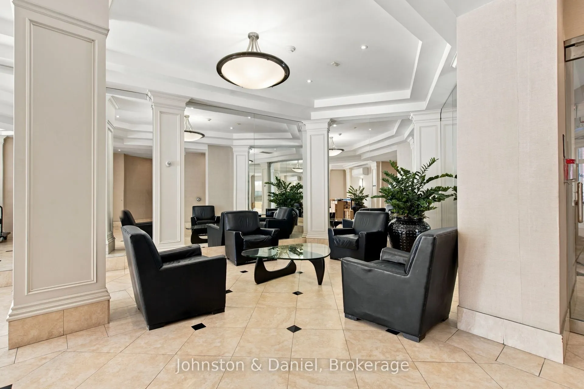 801 King Street W #PH14