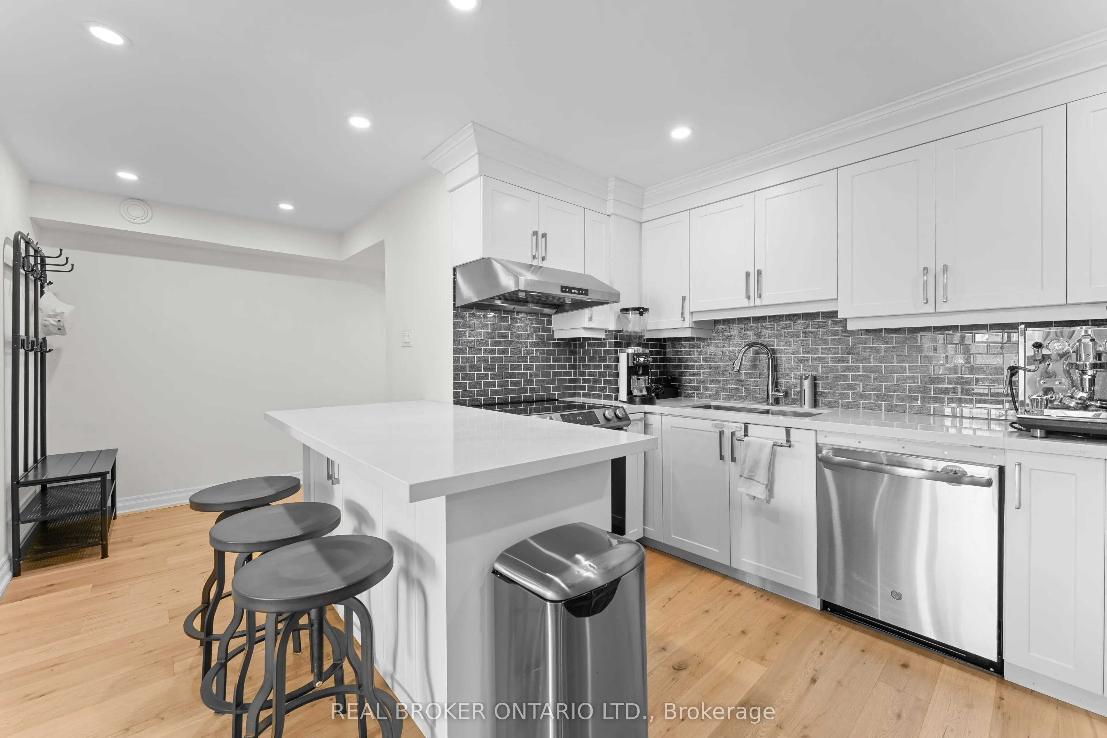 99 Cameron Street #502