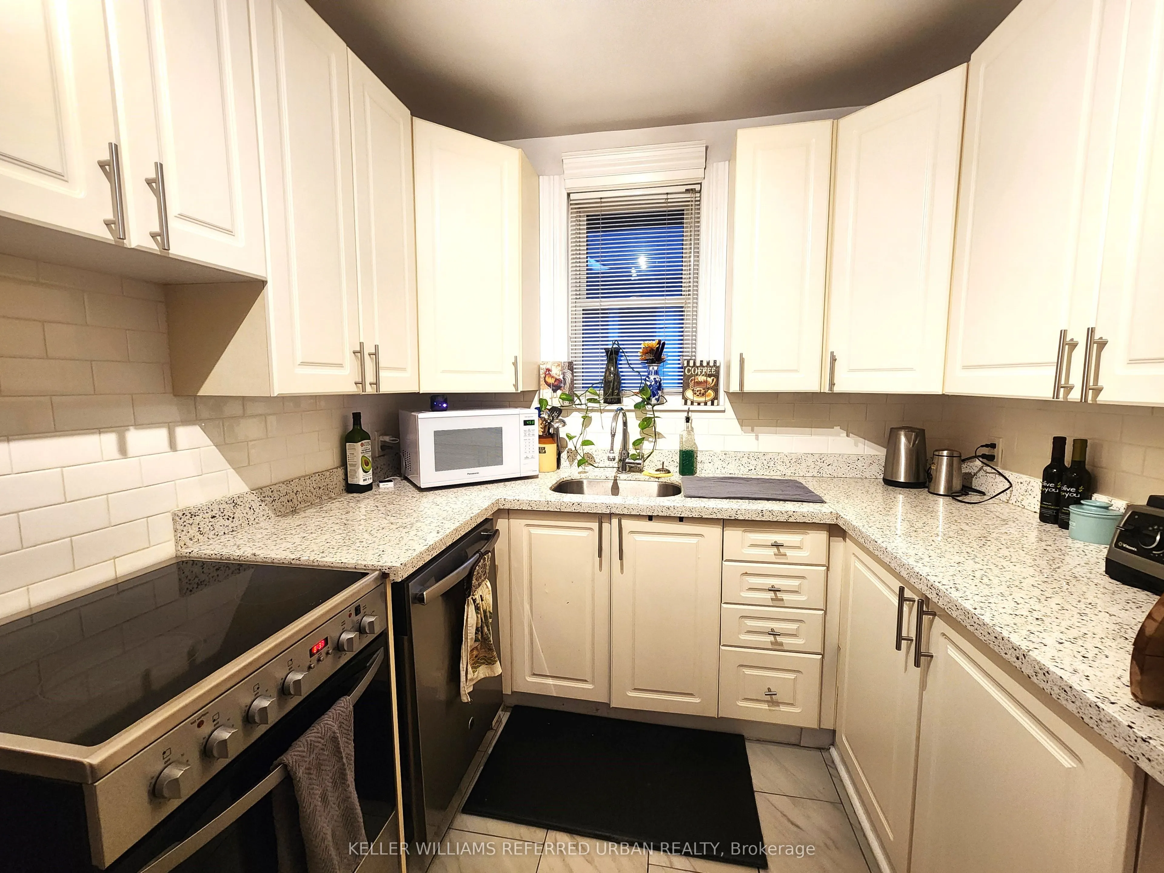 1227 Avenue Road #Upper