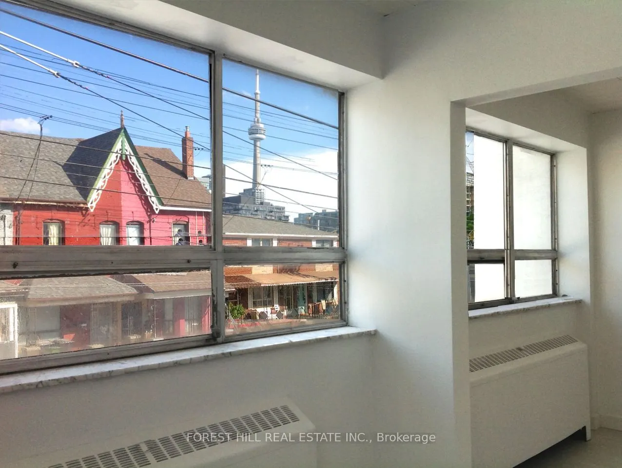 226 Bathurst Street #250