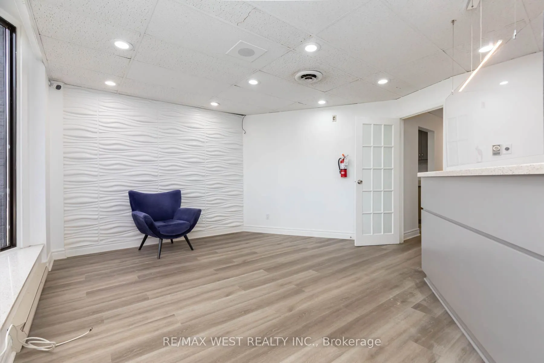 1083 Bloor Street W #Main Floor