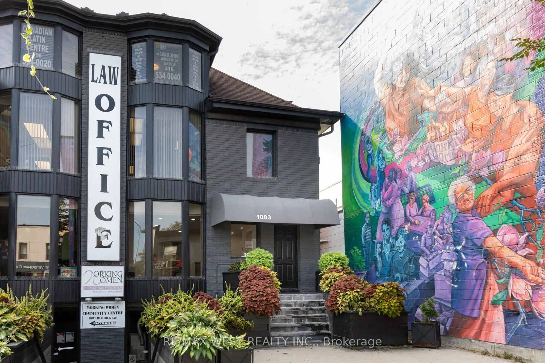1083 Bloor Street W #Main Floor