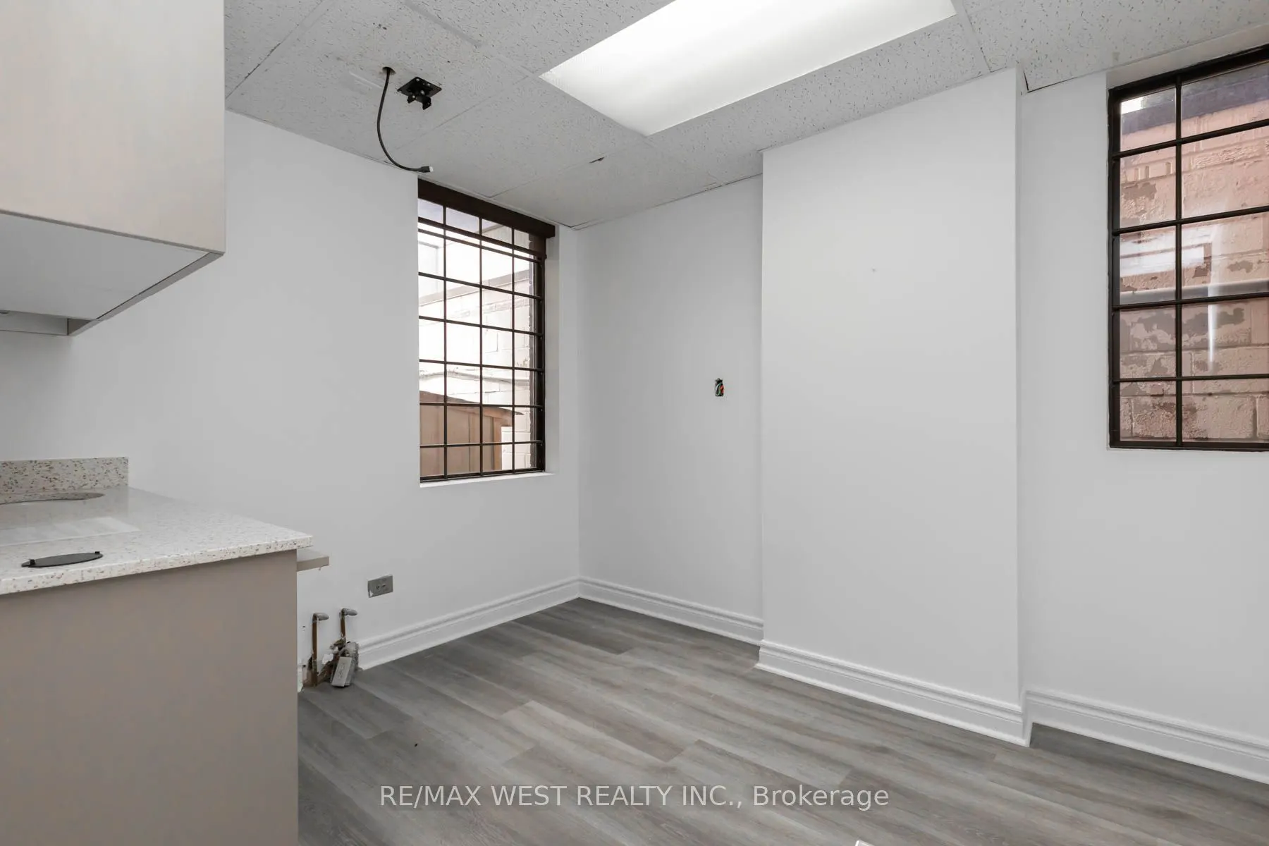 1083 Bloor Street W #Main Floor