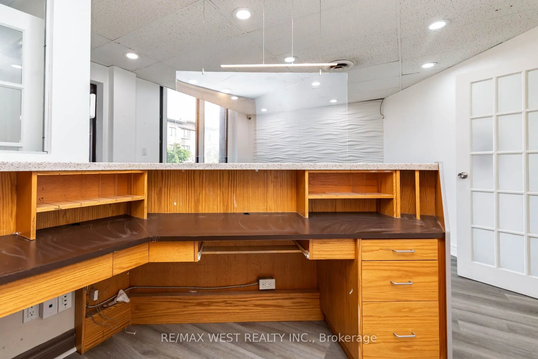 1083 Bloor Street W #Main Floor