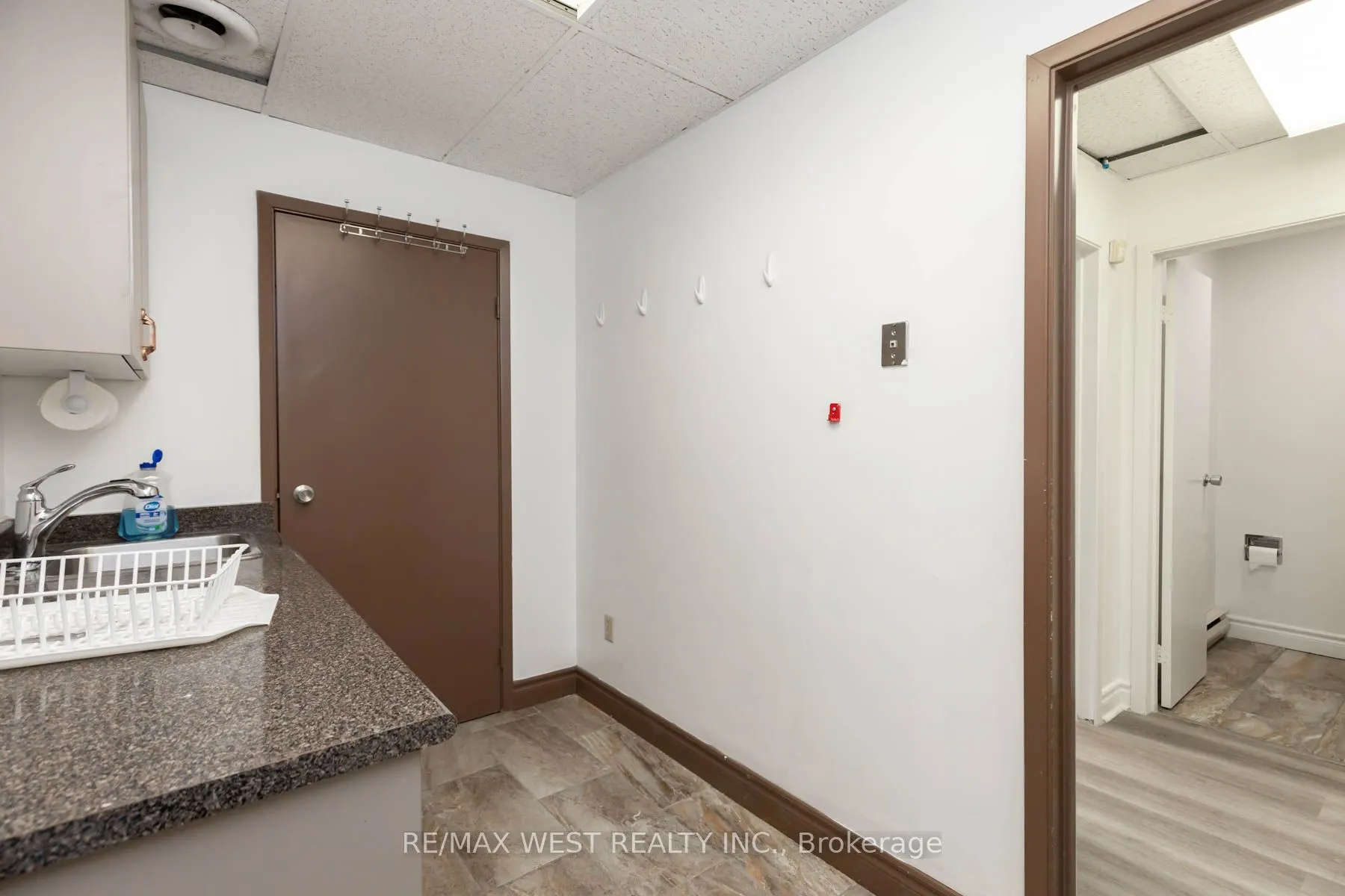1083 Bloor Street W #Main Floor