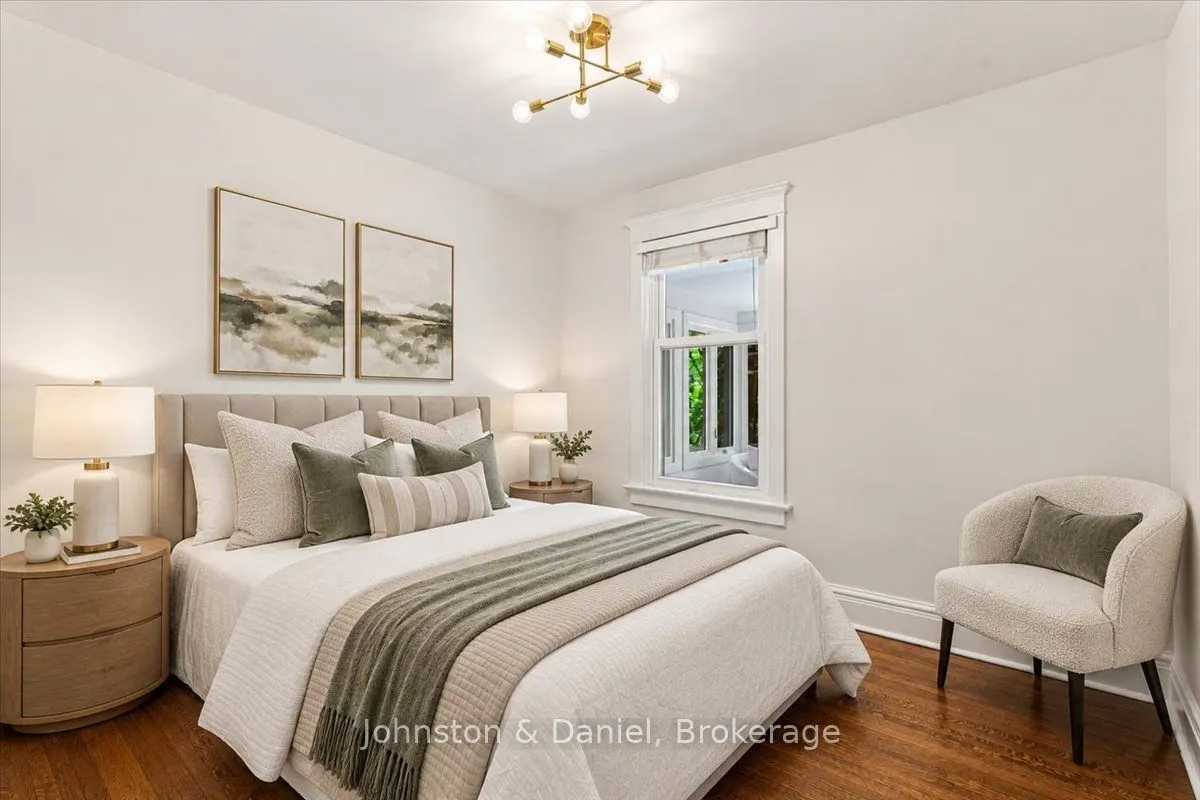 16 Barton Avenue
