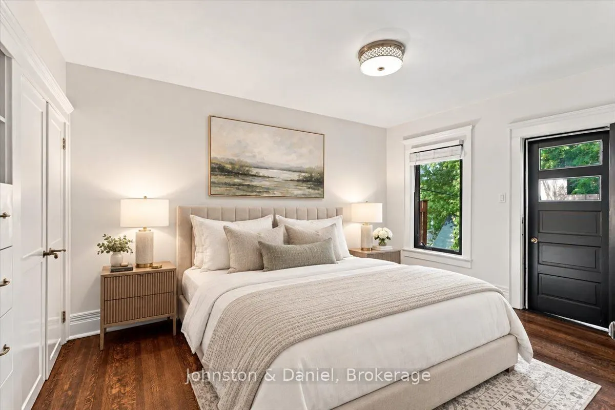 16 Barton Avenue