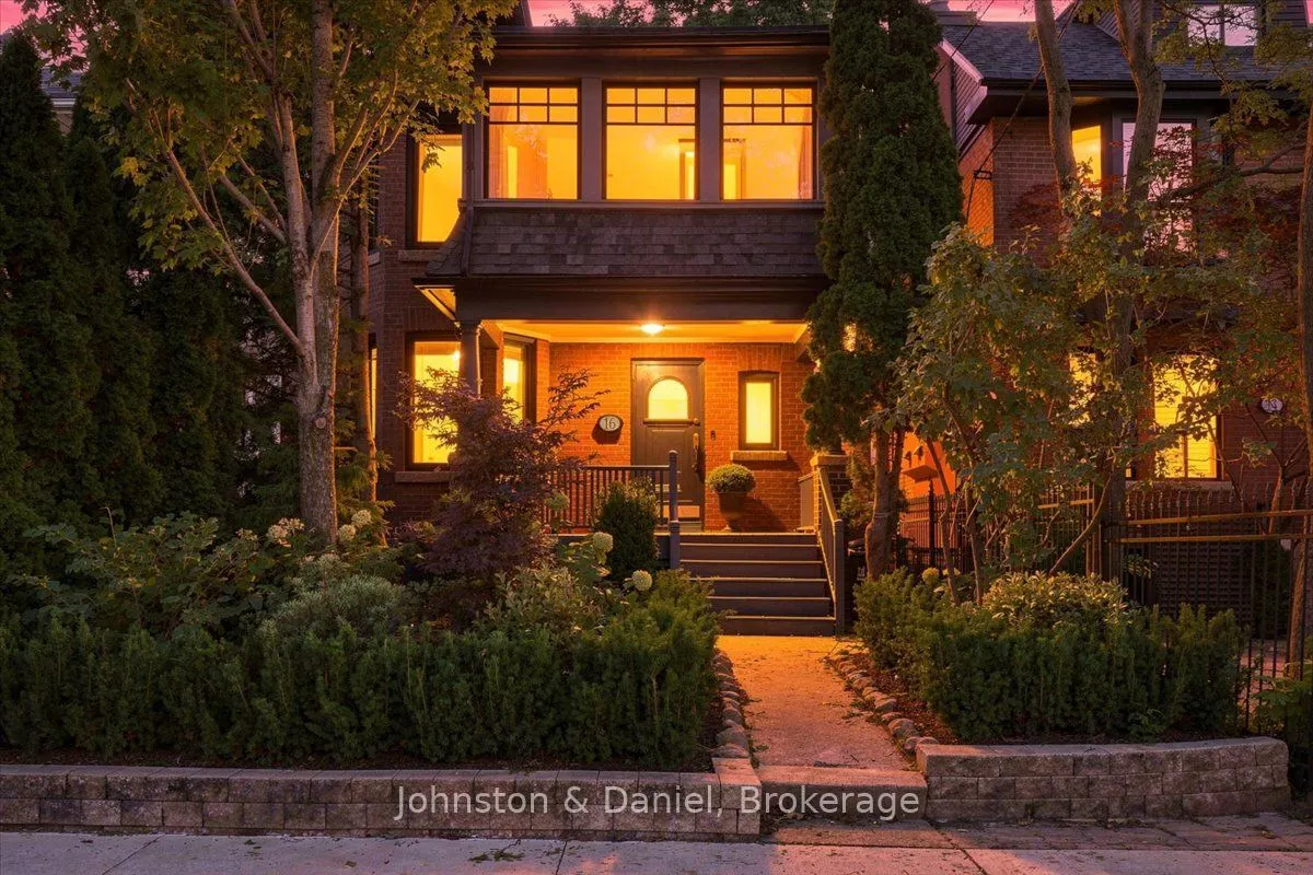 16 Barton Avenue