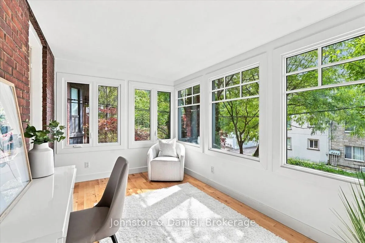 16 Barton Avenue
