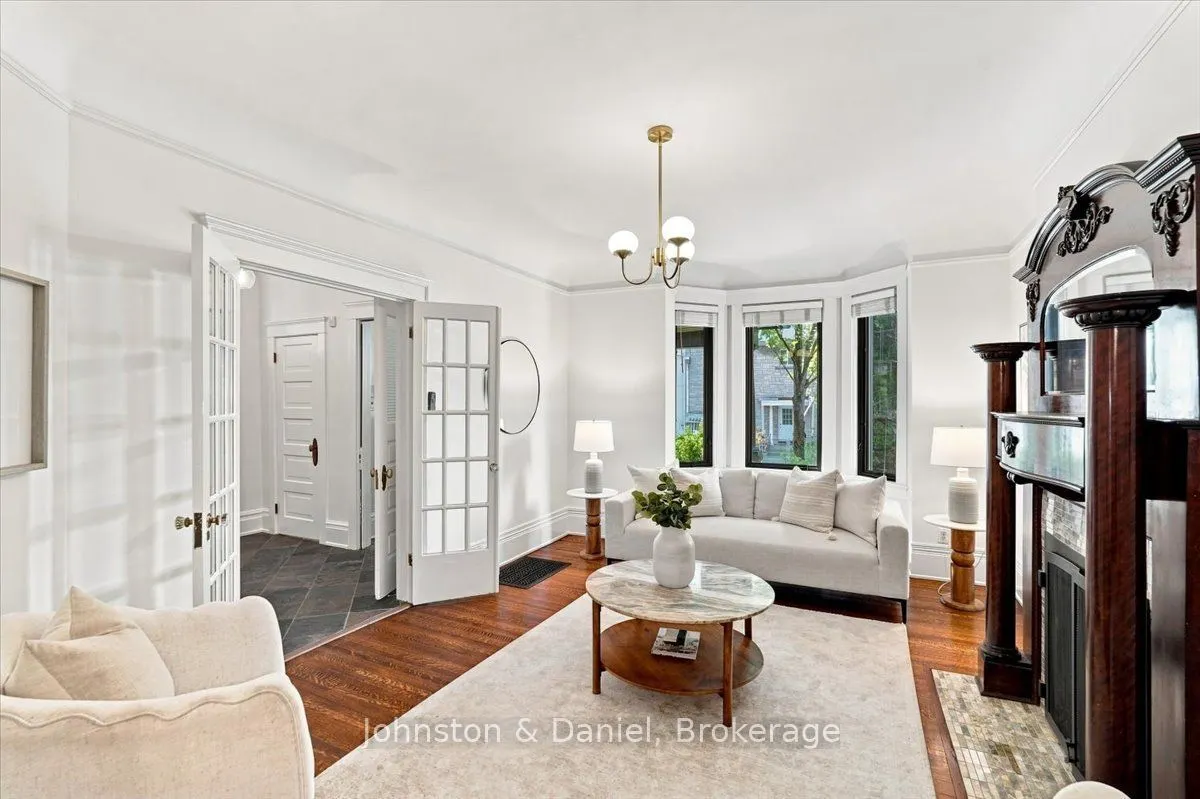 16 Barton Avenue