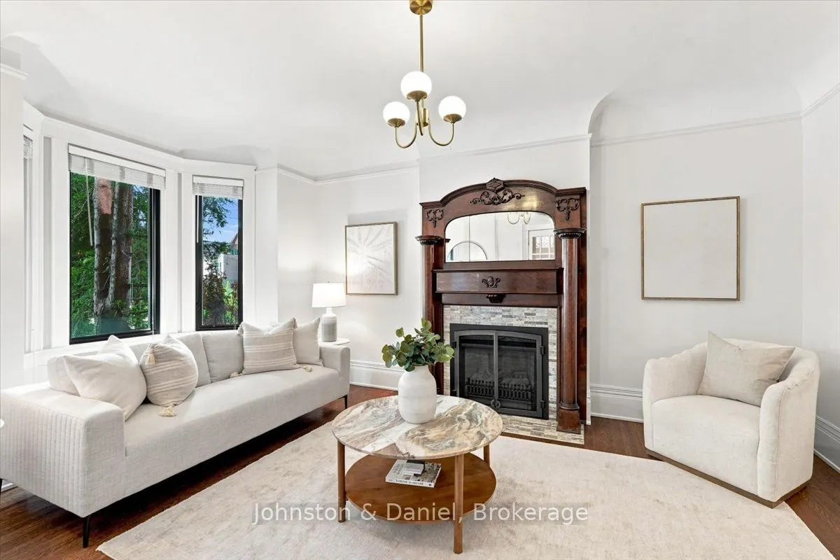 16 Barton Avenue