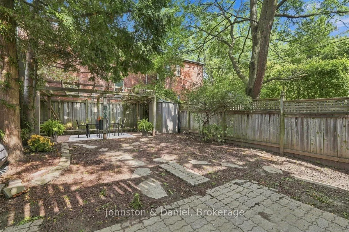 16 Barton Avenue