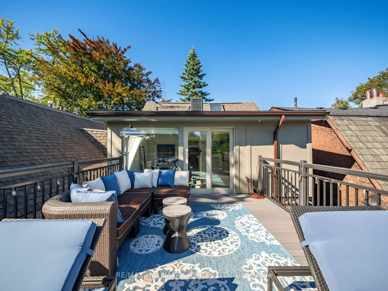 81 Macpherson Avenue
