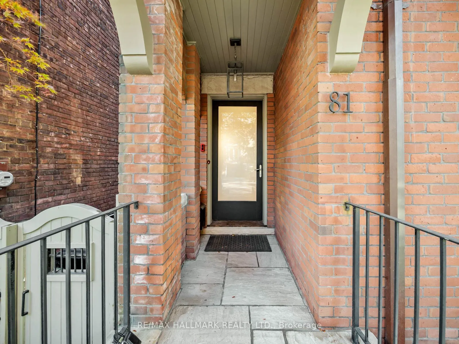 81 Macpherson Avenue