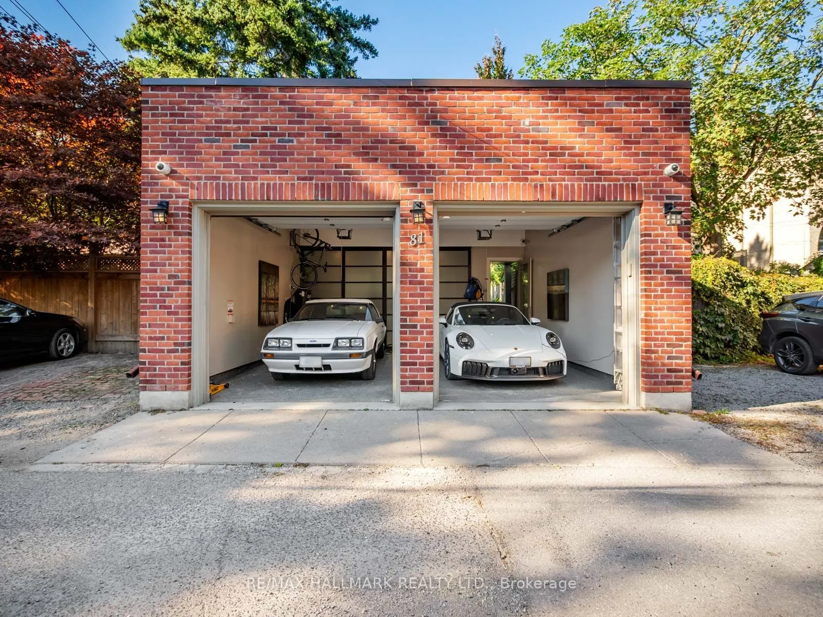 81 Macpherson Avenue