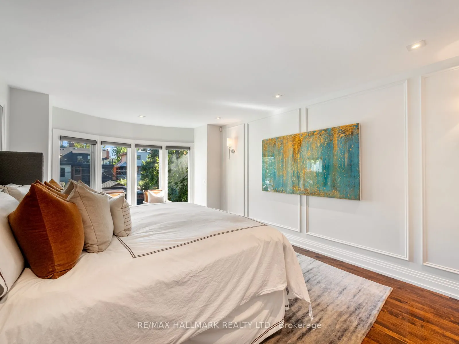 81 Macpherson Avenue